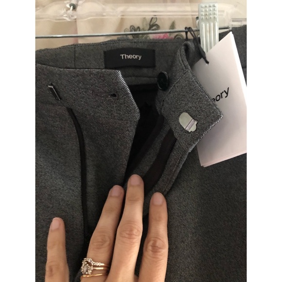 Theory Curtis Pants in Wool Ponte - Picture 5 of 6